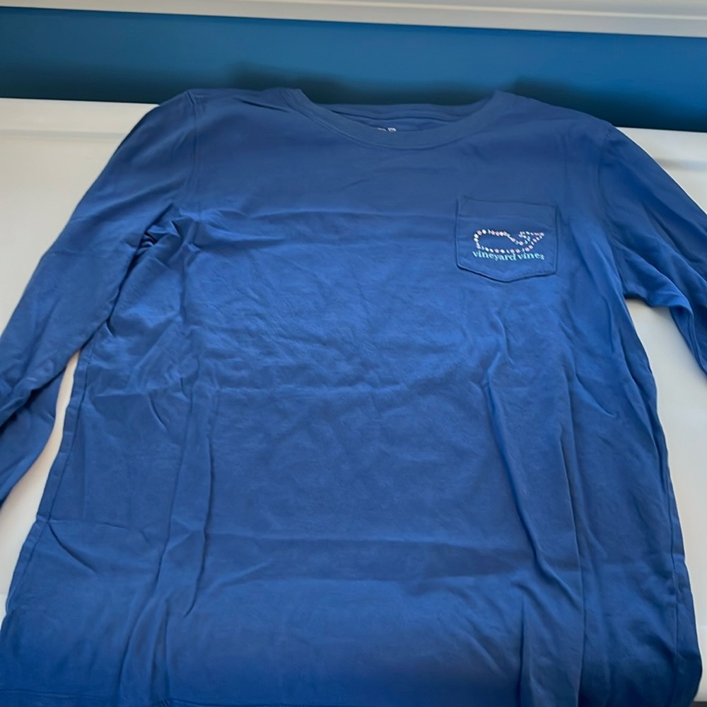 Youth Vineyard Vines with whale on pocket
